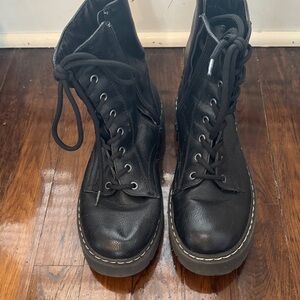 Sincerely Jules used good condition Black Leather Women's Boots 8.5